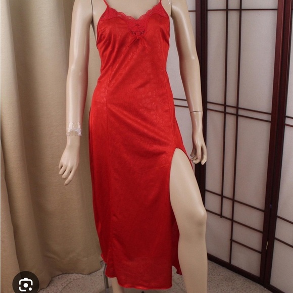 Red Nylon sheer Bodice long chemise Large vintage made in USA - Picture 7 of 8